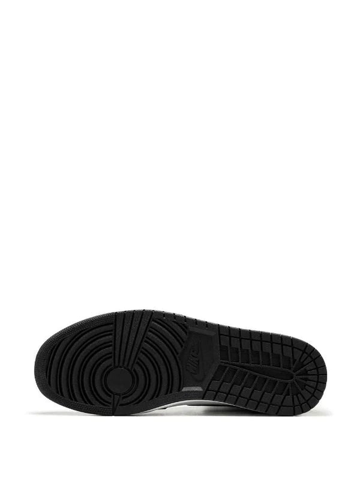Air jordan 1 black with white bottom hot sale